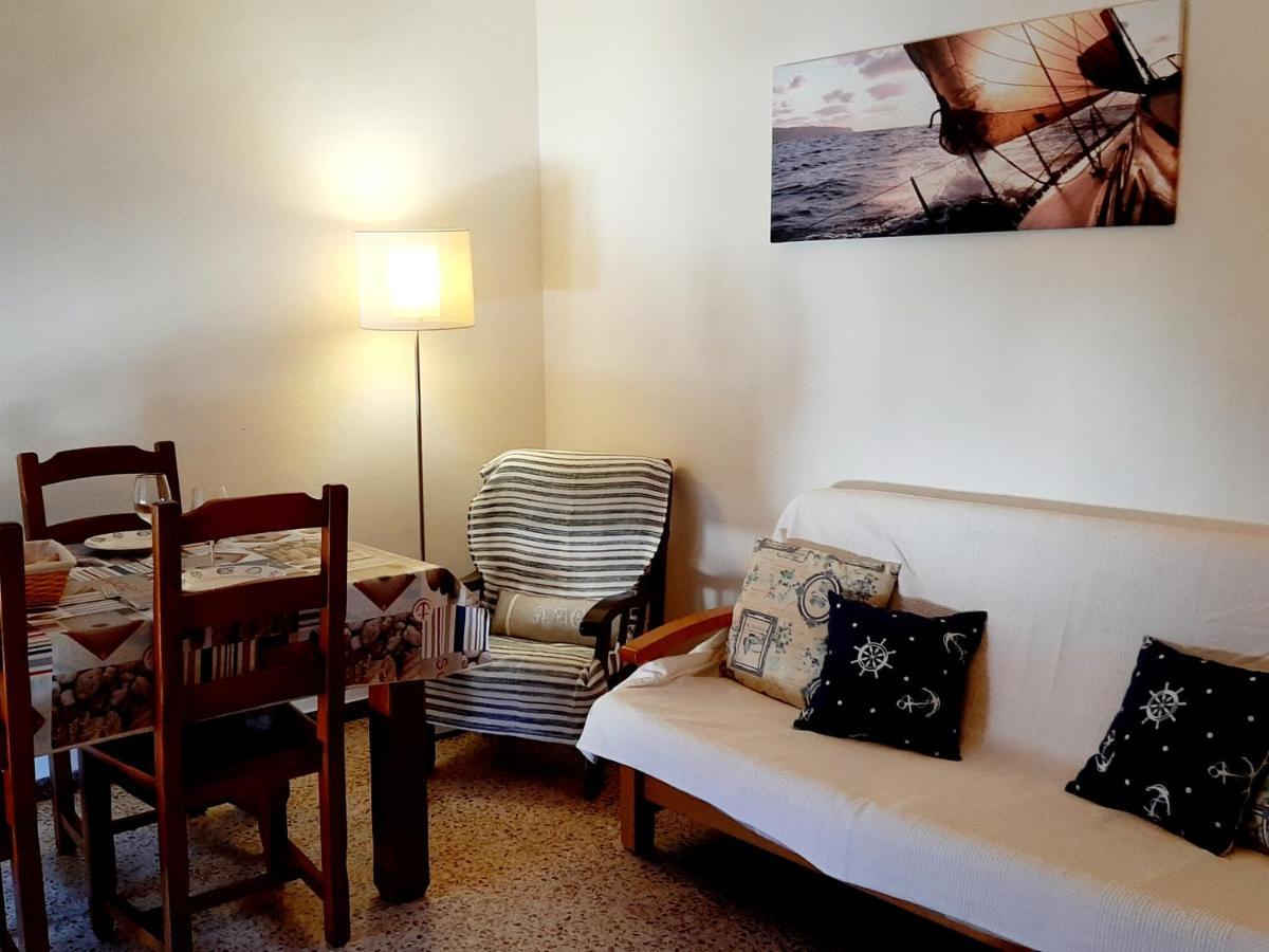 Apartamentos Franch Hospitalet De L'Infant Exterior photo