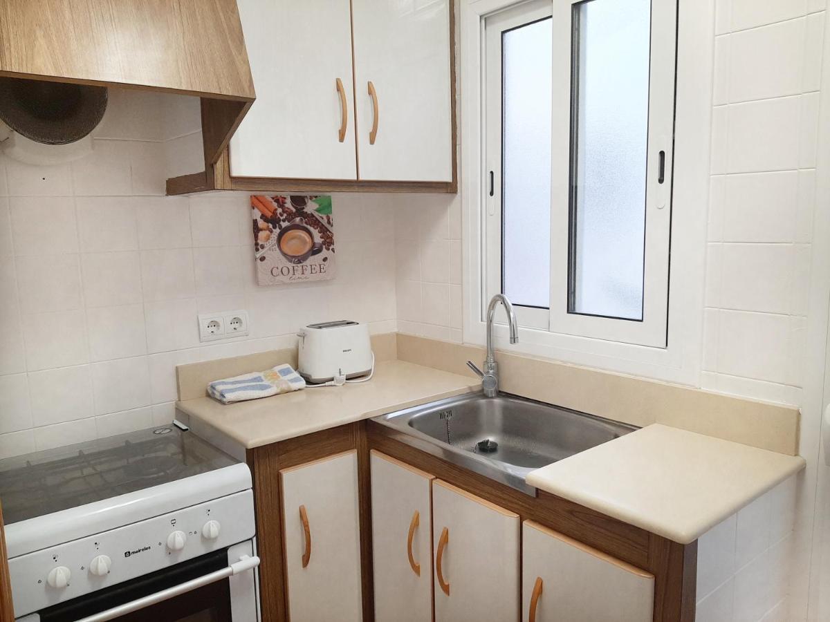 Apartamentos Franch Hospitalet De L'Infant Exterior photo